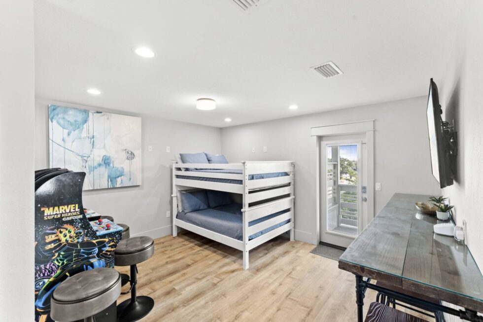 Snazzy Coconut, real estate investment property